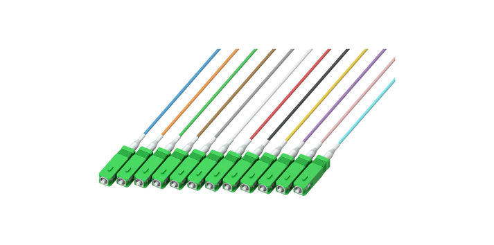 SC/APC Pigtail de culoare galben fibra cu 12 iesiri